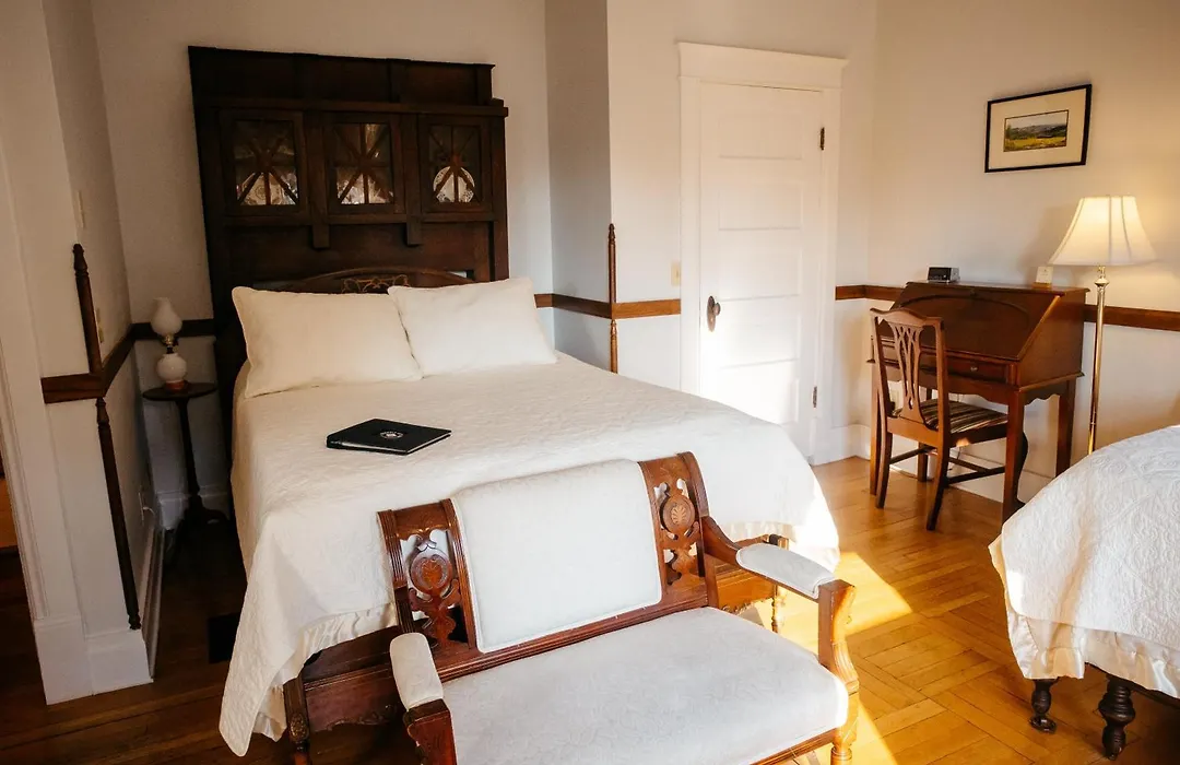 Friendly City Inn B&B-1